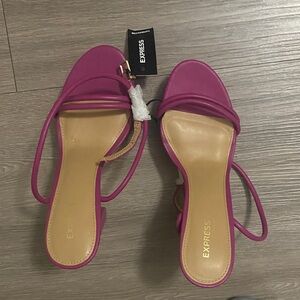Express Women's Fuchsia Heels